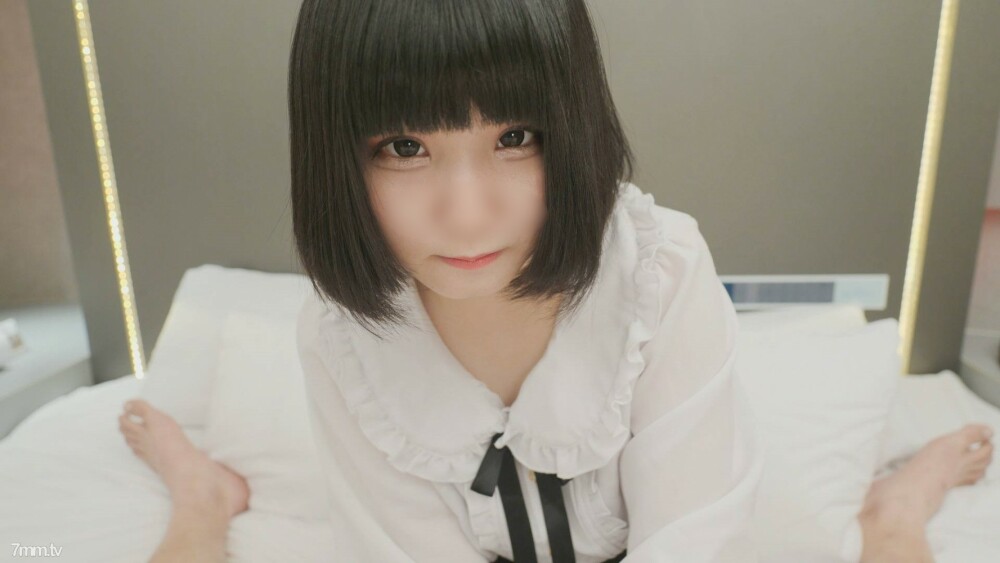 FC2-PPV-1764861 สาวแว่นเนิร์ดเย็ดเดือด