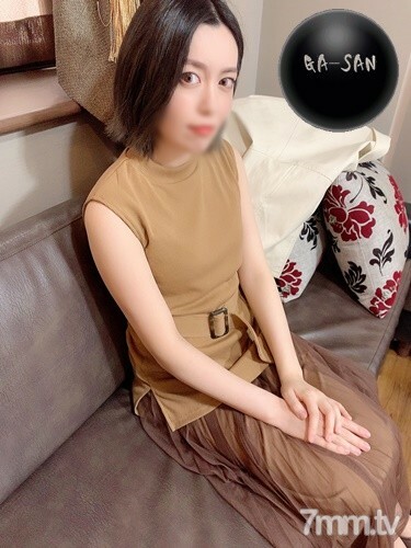 FC2-PPV-1770128 หีเนียน โดนเย็ดสดคาชุด