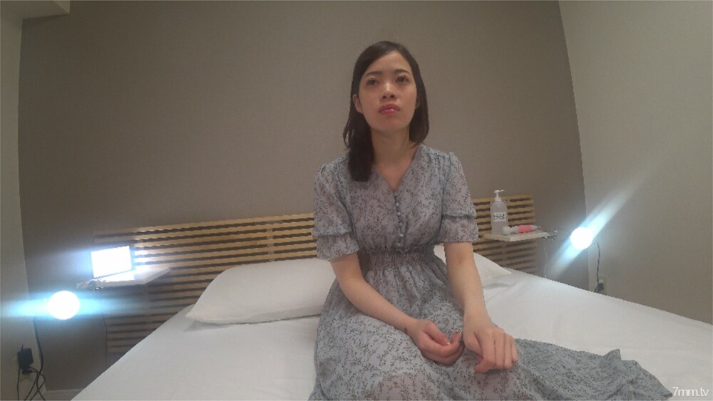 FC2-PPV-1873601 สาวอวบเย็ดโหด