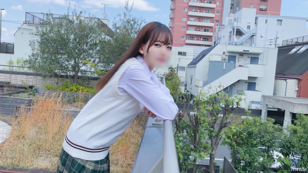 [FC2-PPV-1886183] สาวน้อยตัวเล็กโดนเย็ดร้องลั่น