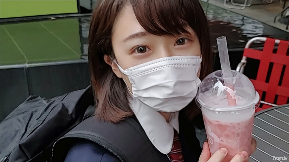 FC2-PPV-1984467 สาวน้อยไร้ขน