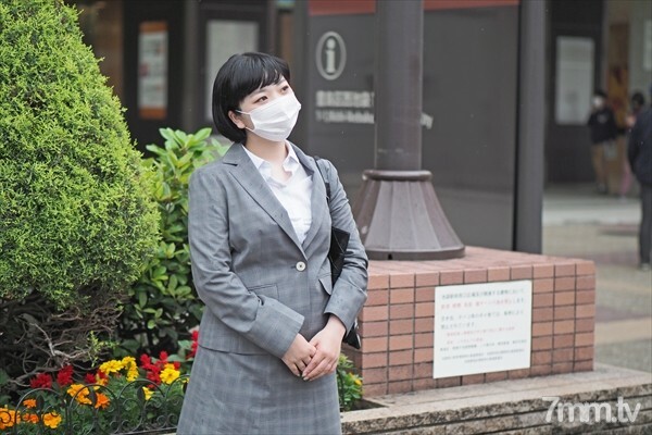 FC2-PPV-2125468 สาวรุ่นพี่ เย็ดดุ