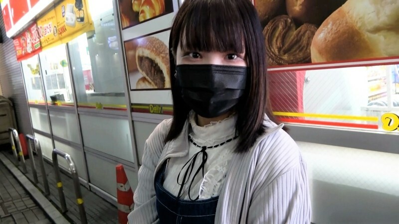 FC2-PPV-2201411 สาวผมสั้นตูดกลมเด้ง