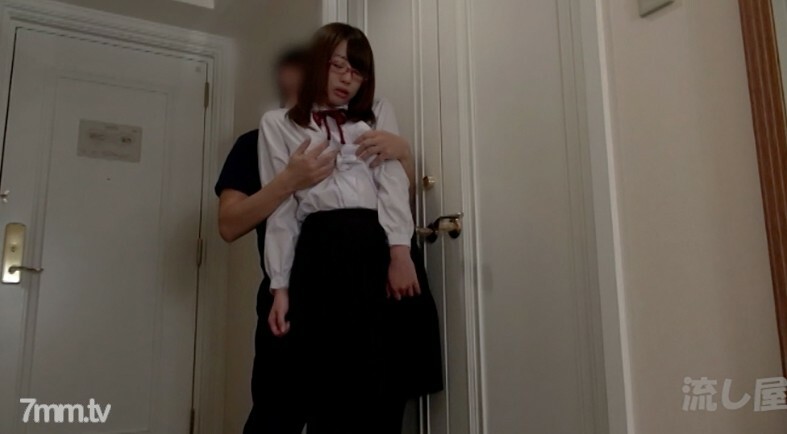 FC2-PPV-2228391 สาวผมบ๊อบร้องเสียวโดนซอย