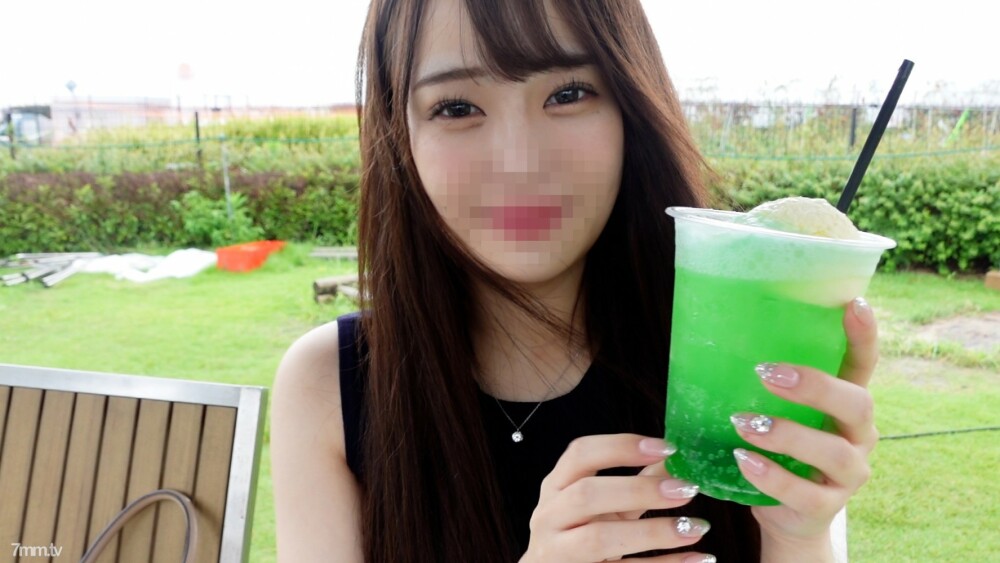 FC2-PPV-2253450 สาวผอมบางโดนเย็ดแรง