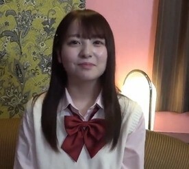 FC2-PPV-2323540 สาวน่าตี โดนเย็ดมันส์คาชุดนักเรียน