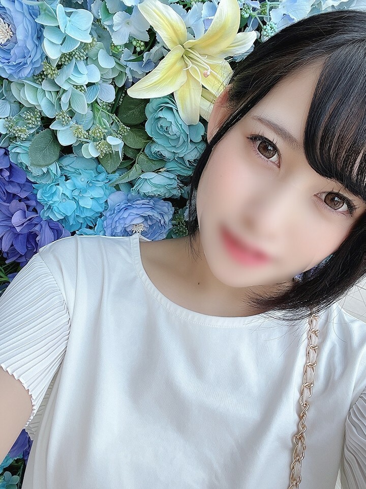 FC2-PPV-2379174 สาวอวบใหญ่ก้นเด้งเย็ดสะใจ