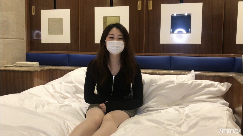 FC2-PPV-2394897 นักศึกษาตัวเล็กหีฟิต