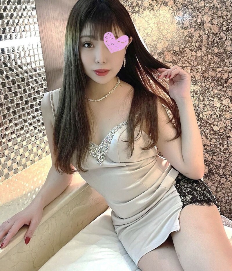 FC2-PPV-2405645 สาวอวบน่าเย็ดสดๆ