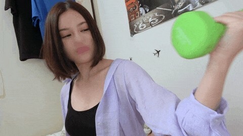 FC2-PPV-2420860 สาวขาวตัวเล็กโดนรุม