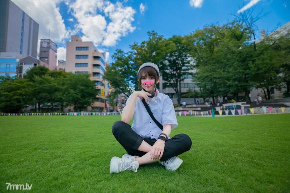 FC2-PPV-2435891 สาวออฟฟิศหีแฉะเย็ดหนัก