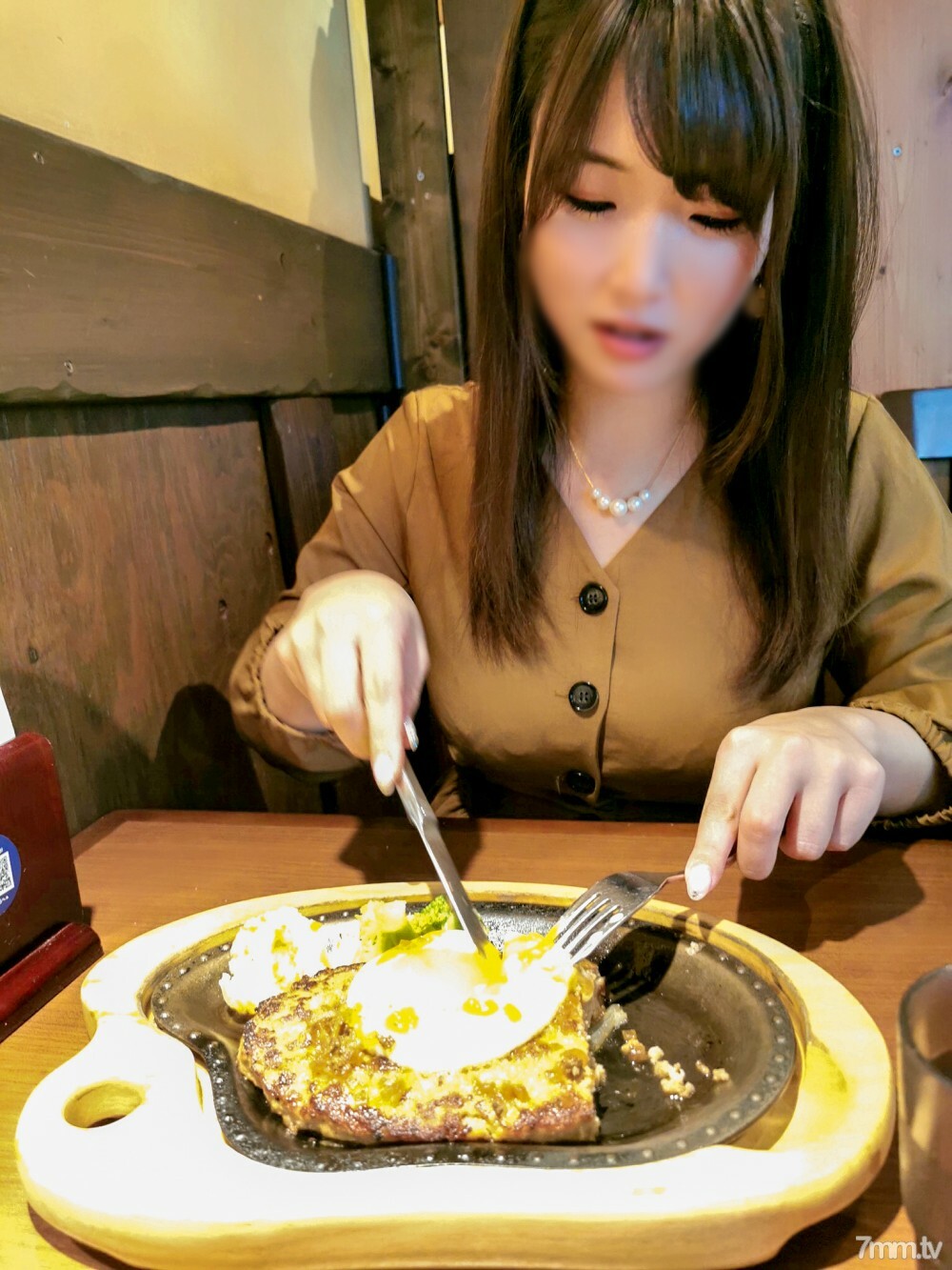 FC2-PPV-2480372 สาวผมสั้นหุ่นดี เย็ดดุเดือด