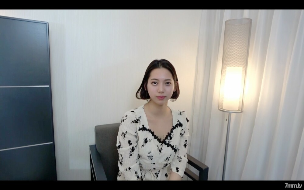 FC2-PPV-2482728 สาวอวบใหญ่โตเย็ดสะใจ