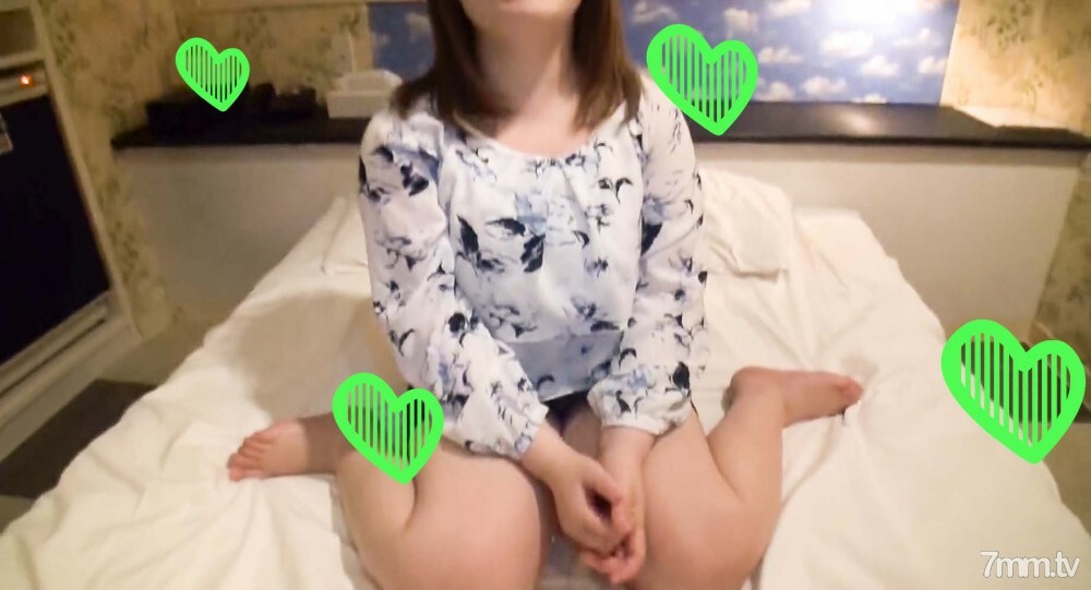 FC2-PPV-2518794 นักศึกษาตัวเล็กหีฟิตเด้ง