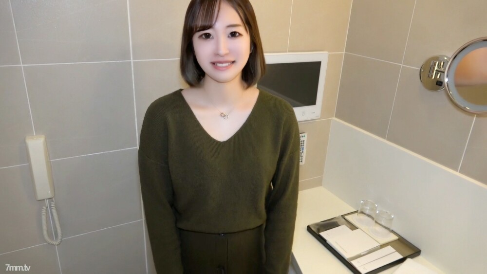 FC2-PPV-2712949 นักศึกษาตัวเล็กหีฟิต