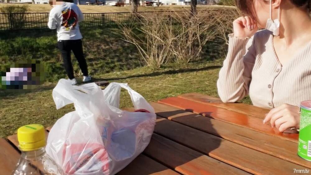 FC2-PPV-2777644 หีสาวใหญ่โหนกน่ากิน