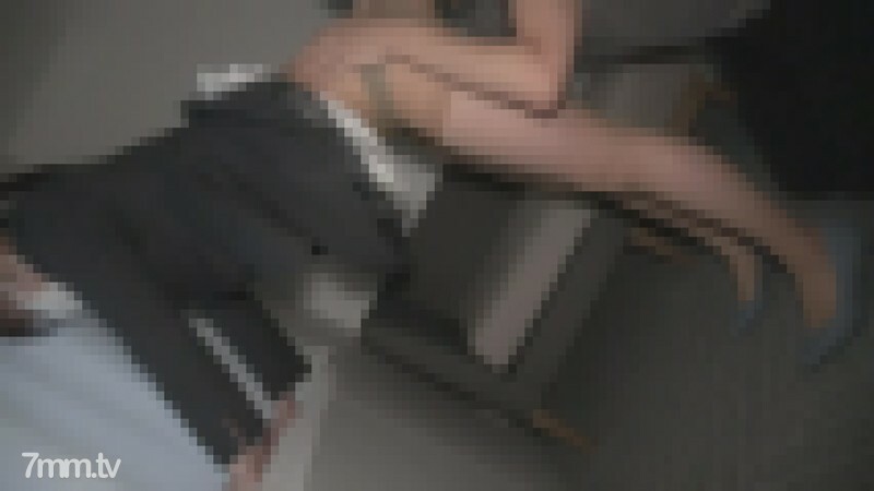 FC2-PPV-2793288 สาวเล็กหีแน่นโดนเย็ดแรง