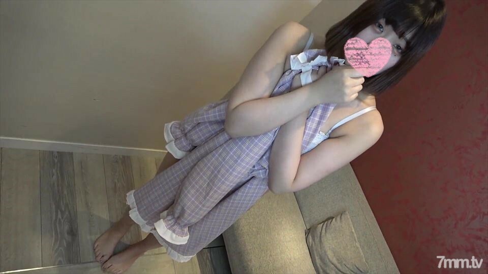 FC2-PPV-2883138 สาวรุ่นพี่ตูดใหญ่ขย่มเด็ด