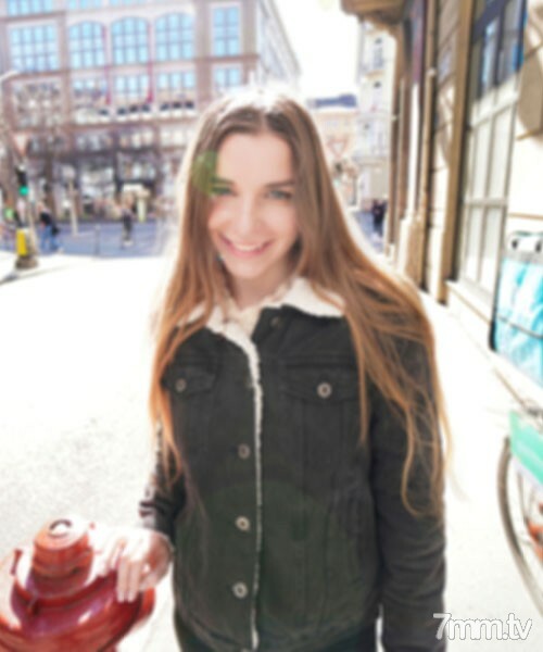 FC2-PPV-2943304 สาวน้อยตูดงอนเย็ด