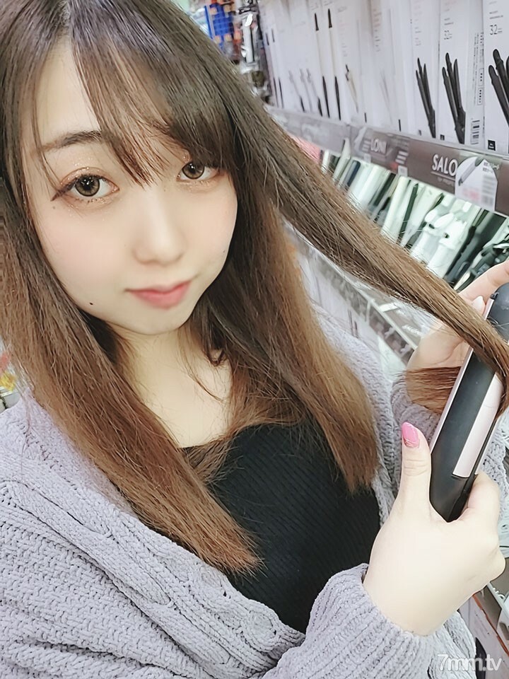 FC2-PPV-2979694 สาวน่าติดใจเย็ดมันส์รูดซี้