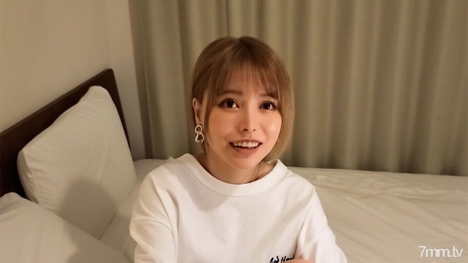 FC2-PPV-3049947 สาวอวบแป้งขาวเย็ดนุ่มๆ