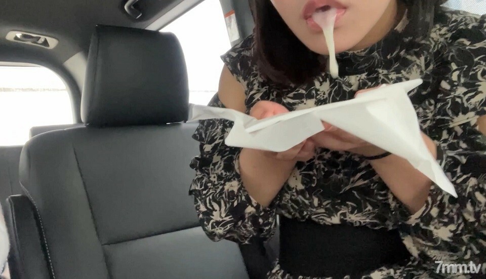 FC2-PPV-3060586 สาวนมยักษ์เด้งโดนเย็ดนุ่ม