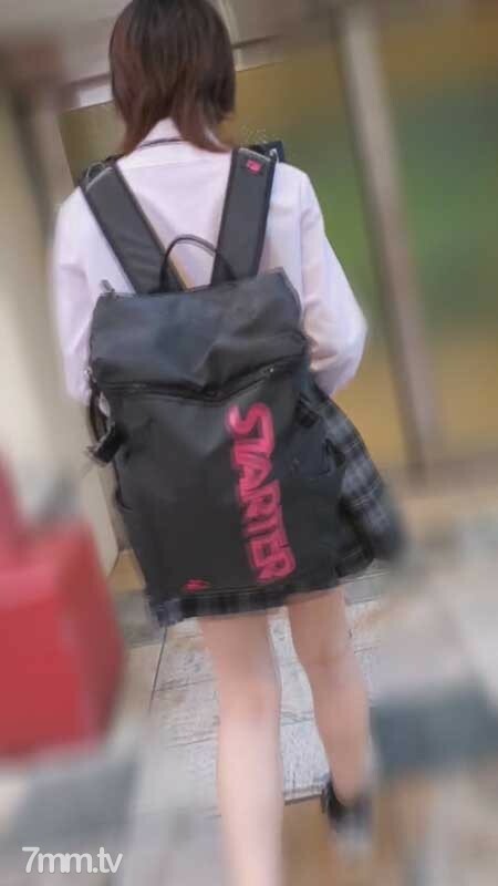 FC2-PPV-3068716 นักเรียนสาวโดนเย็ดคาห้องสมุด