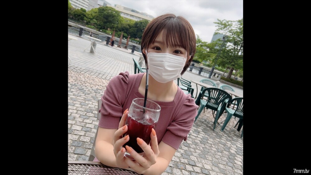 FC2-PPV-3075932 สาวน่ารักโชว์นมใหญ่เด้งดึ๋ง