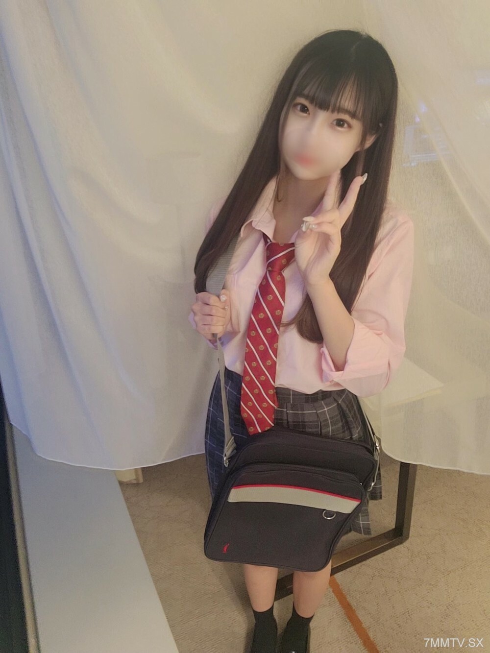 FC2-PPV-3096422 สาวผมยาวเย็ดคาชุดนักเรียน