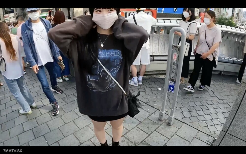 FC2-PPV-3105298 ตูดเด้งสาวน้อยเย็ดร้อง