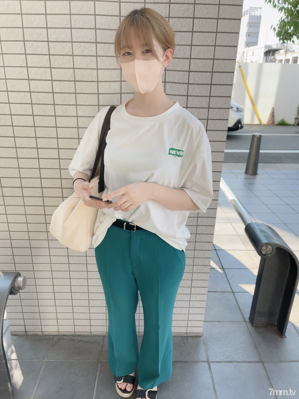 FC2-PPV-3113724 สาวอวบเย็ดทะลัก