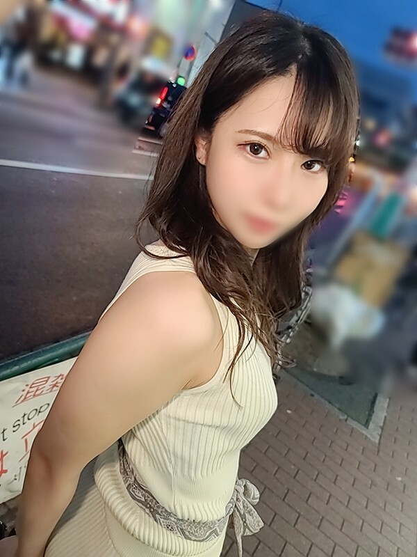 FC2-PPV-3118842 สาวหวานหีฟิตบีบควย