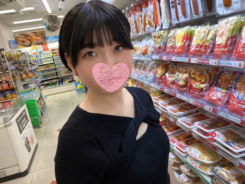 FC2-PPV-3120947 สาวน้อยตีบโดนเย็ดลึก