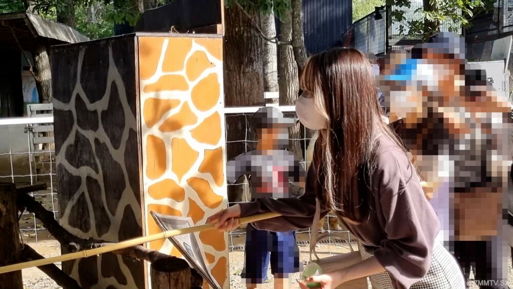 FC2-PPV-3152702 สาวผมยาวหุ่นดีเย็ดสะใจแตกปาก