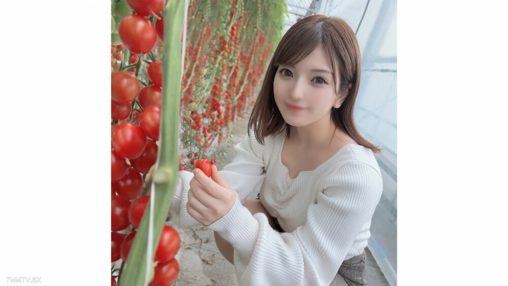 FC2-PPV-3157890 สาวน้อยตูดกลมกลืนควย