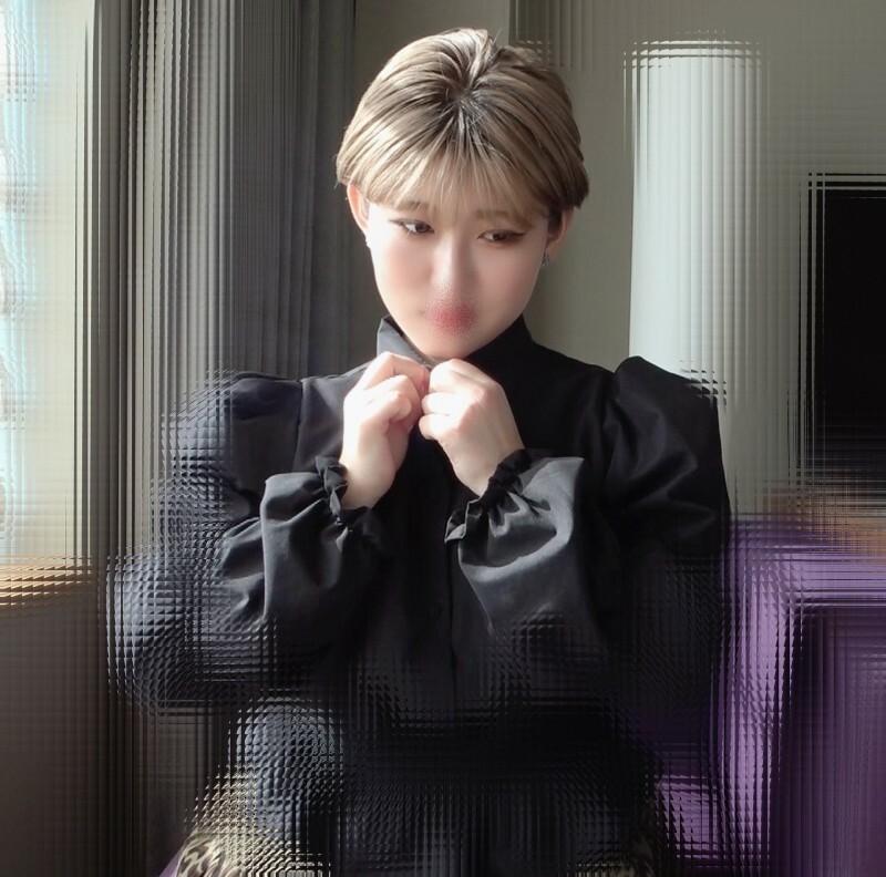 FC2-PPV-3169777 สาวผมยาวหีโค้งโดนแทงลึก