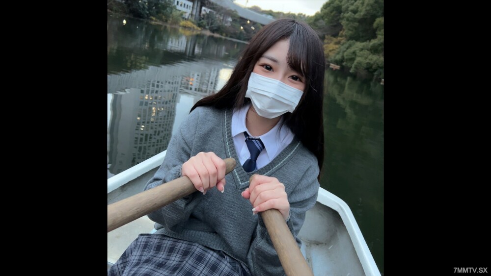 FC2-PPV-3187562 สาวน่าตุ๊กตาโดนรุมเย็ดมันส์