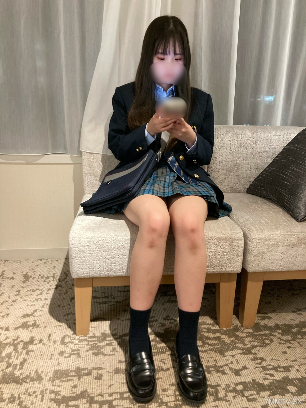 FC2-PPV-3189082 นักเรียนตูดเด้งโดนเย็ดสด