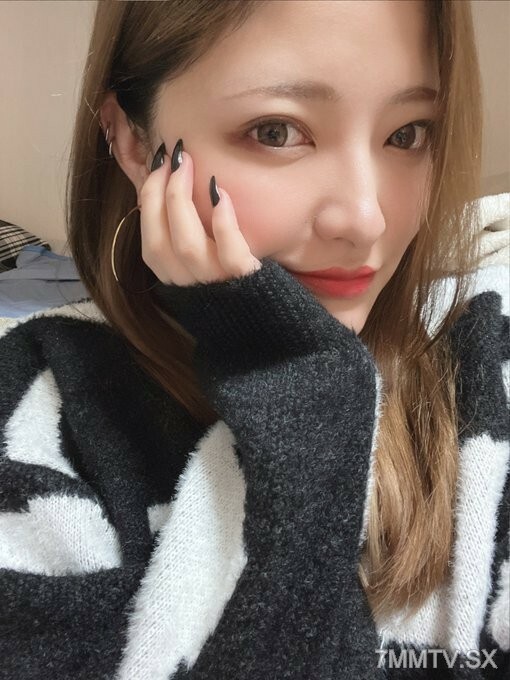 FC2-PPV-3189461 สาวผมสั้นน่าเย็ดแบบดุ