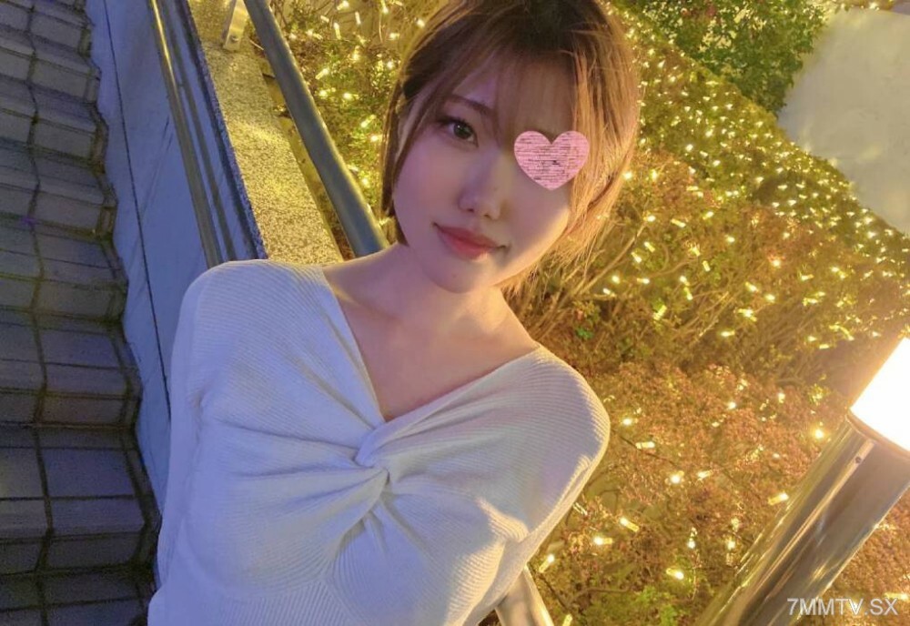 FC2-PPV-3192968 สาวตูดโตขย่มควยเดือด