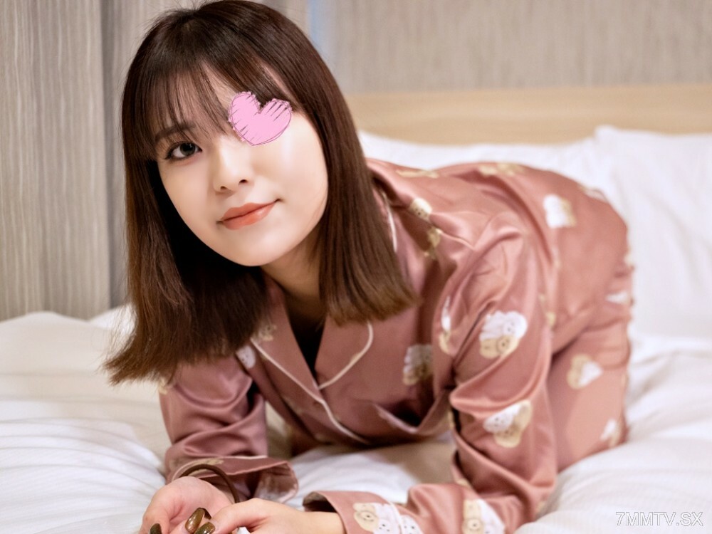 FC2-PPV-3205250 หุ่นเซ็กซี่โดนเย็ดคาร้าน