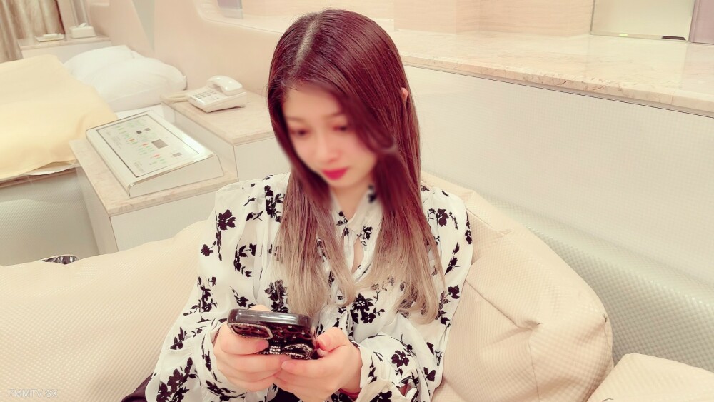 FC2-PPV-3216011 น่ารักแต่หีหิวควย