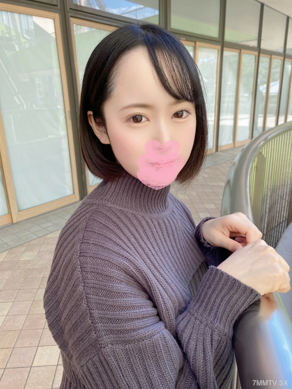 FC2-PPV-3218449 สาวขาวรูตูดแน่นเย็ดหลัง