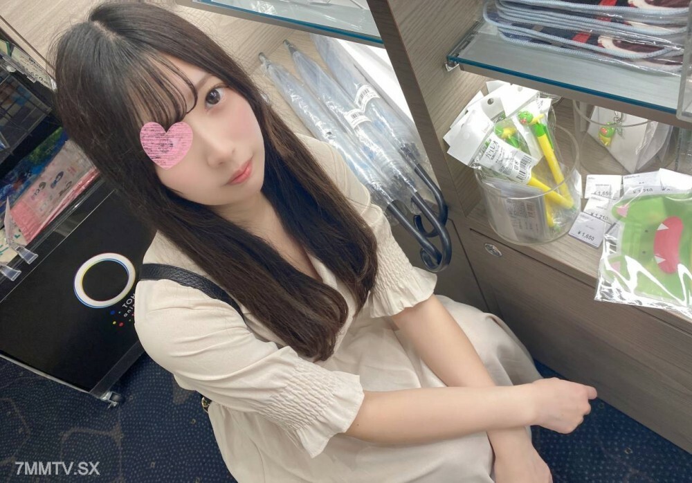 FC2-PPV-3231537 สาวขาวนมโตโดนรุมชักว่าว