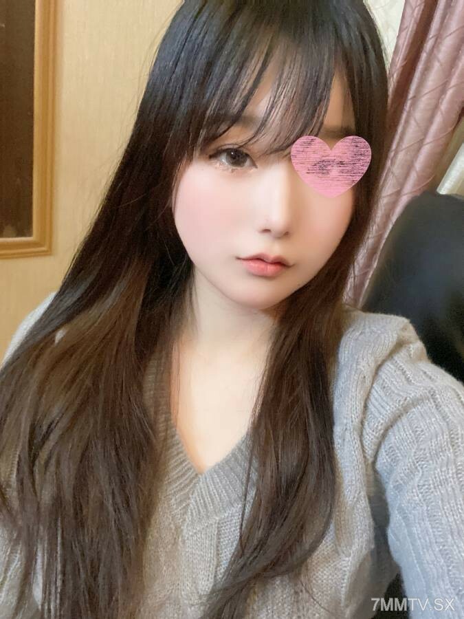 FC2-PPV-3249749 หีเนียนขาวโชว์ข้างส้วม