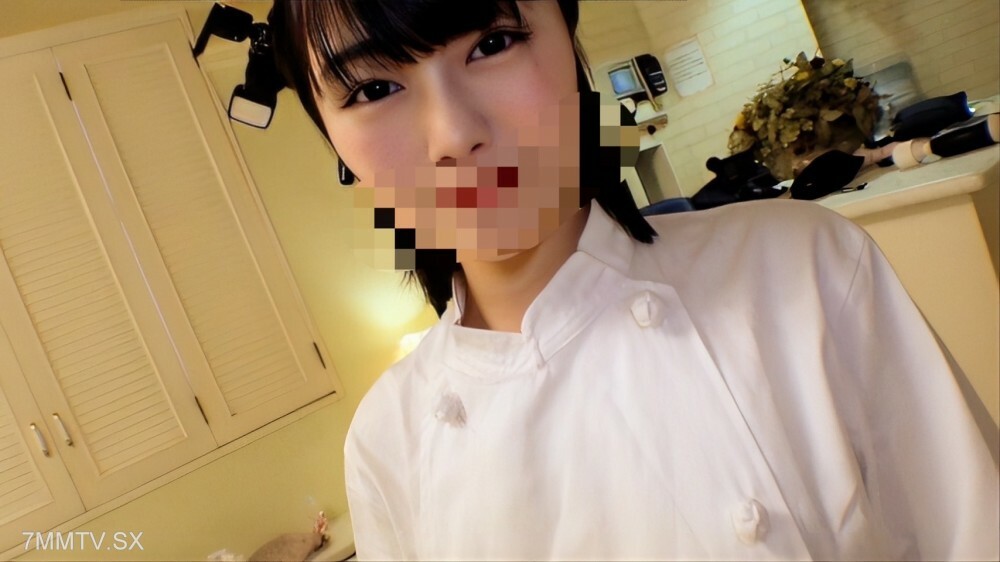 FC2-PPV-3252039 สาวนมเด้งโดนเย็ดคาชุด