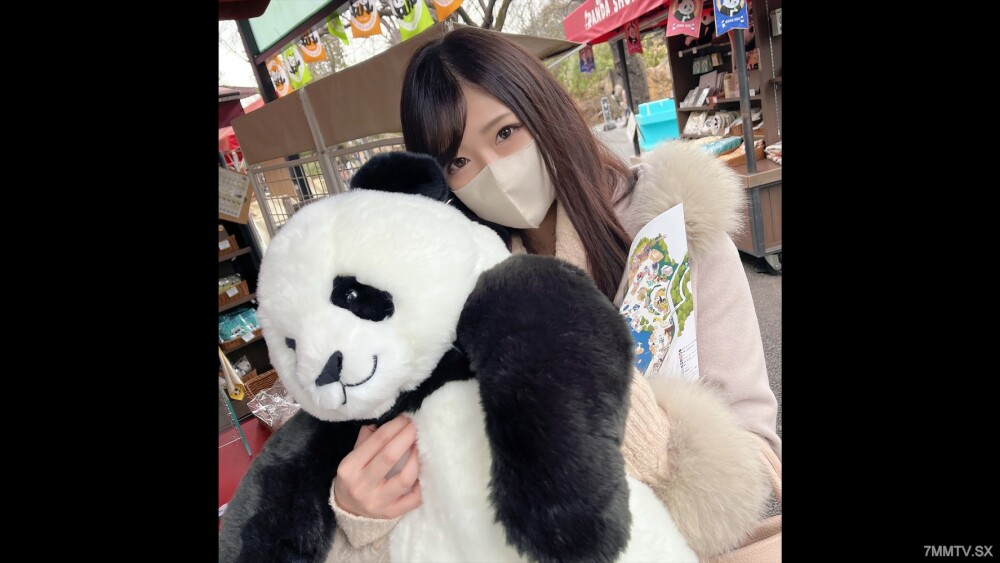 FC2-PPV-3270639 สาวน้อยตูดกลมโดนรุมเย็ด