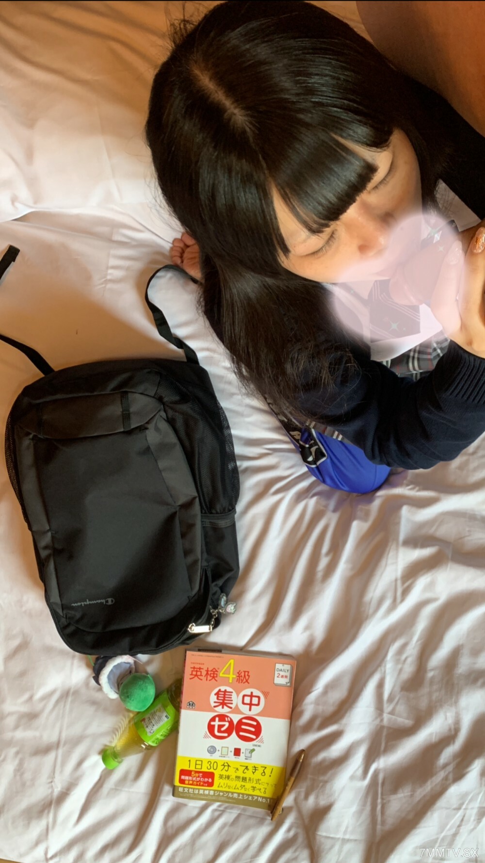 FC2-PPV-3288140 สาวตัวเล็กหีแน่นโดนเย็ดใหญ่