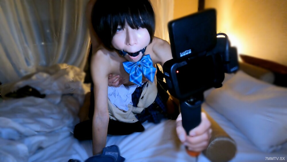 FC2-PPV-3290135 หุ่นบางเย็ดลึกซึ้ง