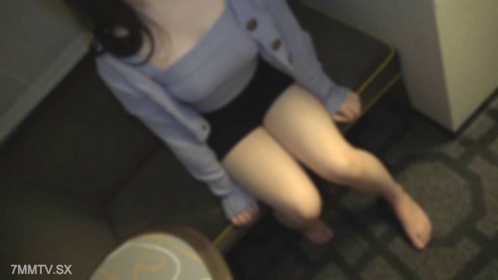 FC2-PPV-3298534 นักศึกษาสาวหุ่นดีโดนเลียหีแตกคาควย